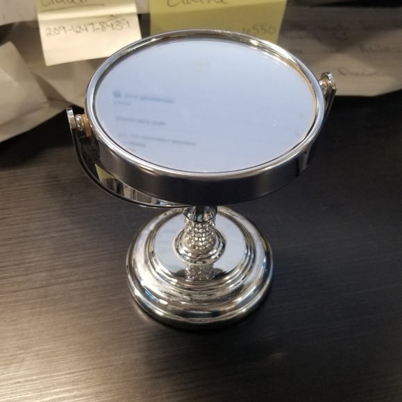 Desktop/vanity double sided mirror - Picture 2 of 4